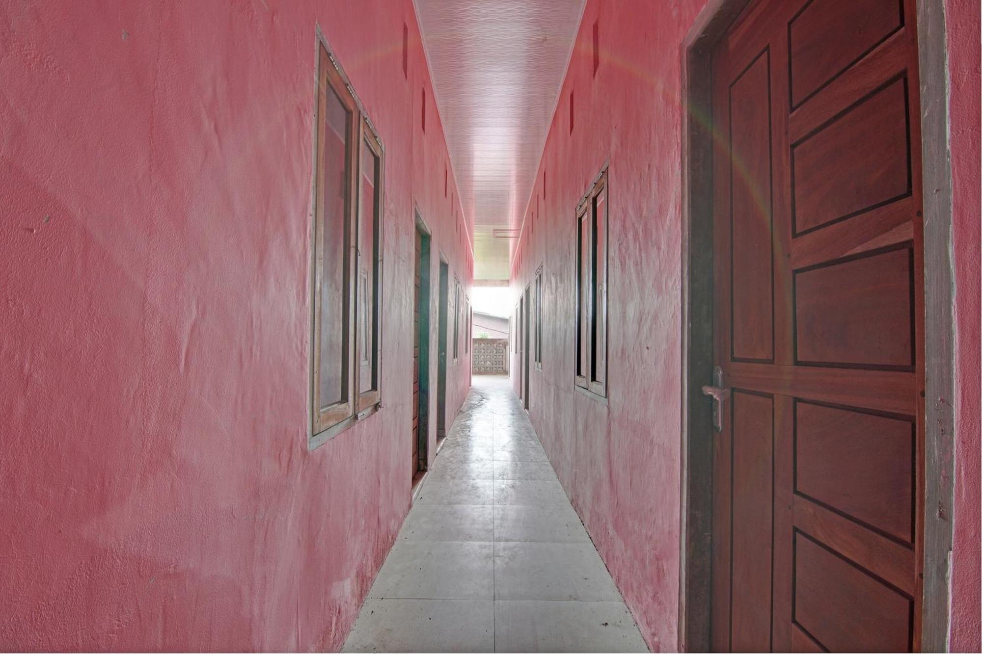Spot On 92974 Arsen House 2* Pekanbaru